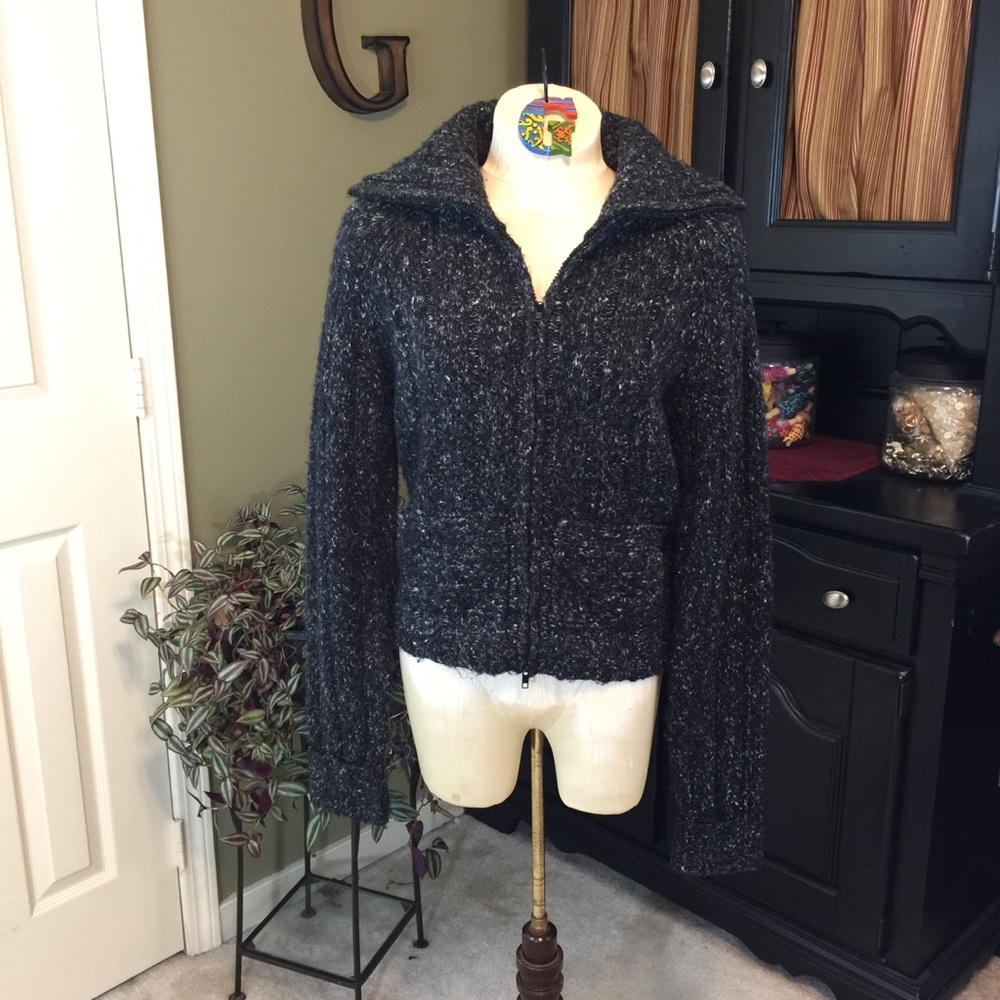 💥 52 Weekends Front Zip Cardigan Size L